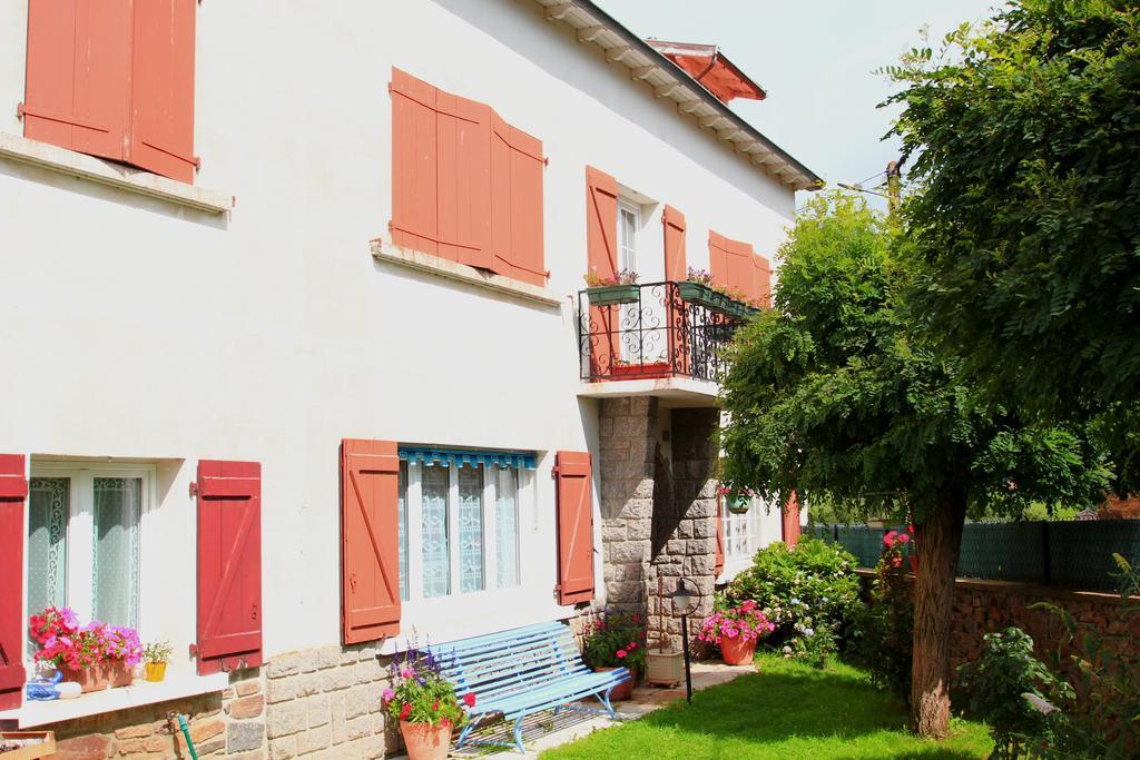 La Maison Des Chats Saint-Mary-le-Plain 外观 照片