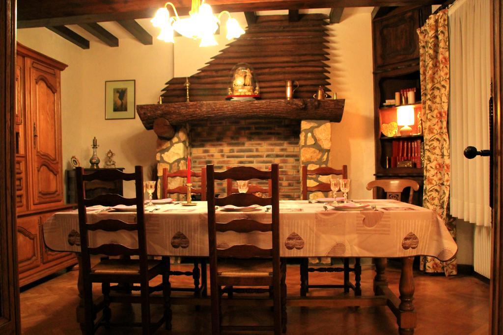 La Maison Des Chats Saint-Mary-le-Plain 外观 照片
