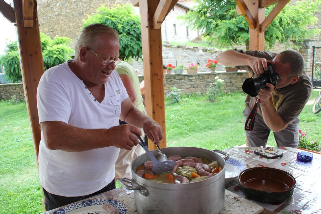 La Maison Des Chats Saint-Mary-le-Plain 外观 照片